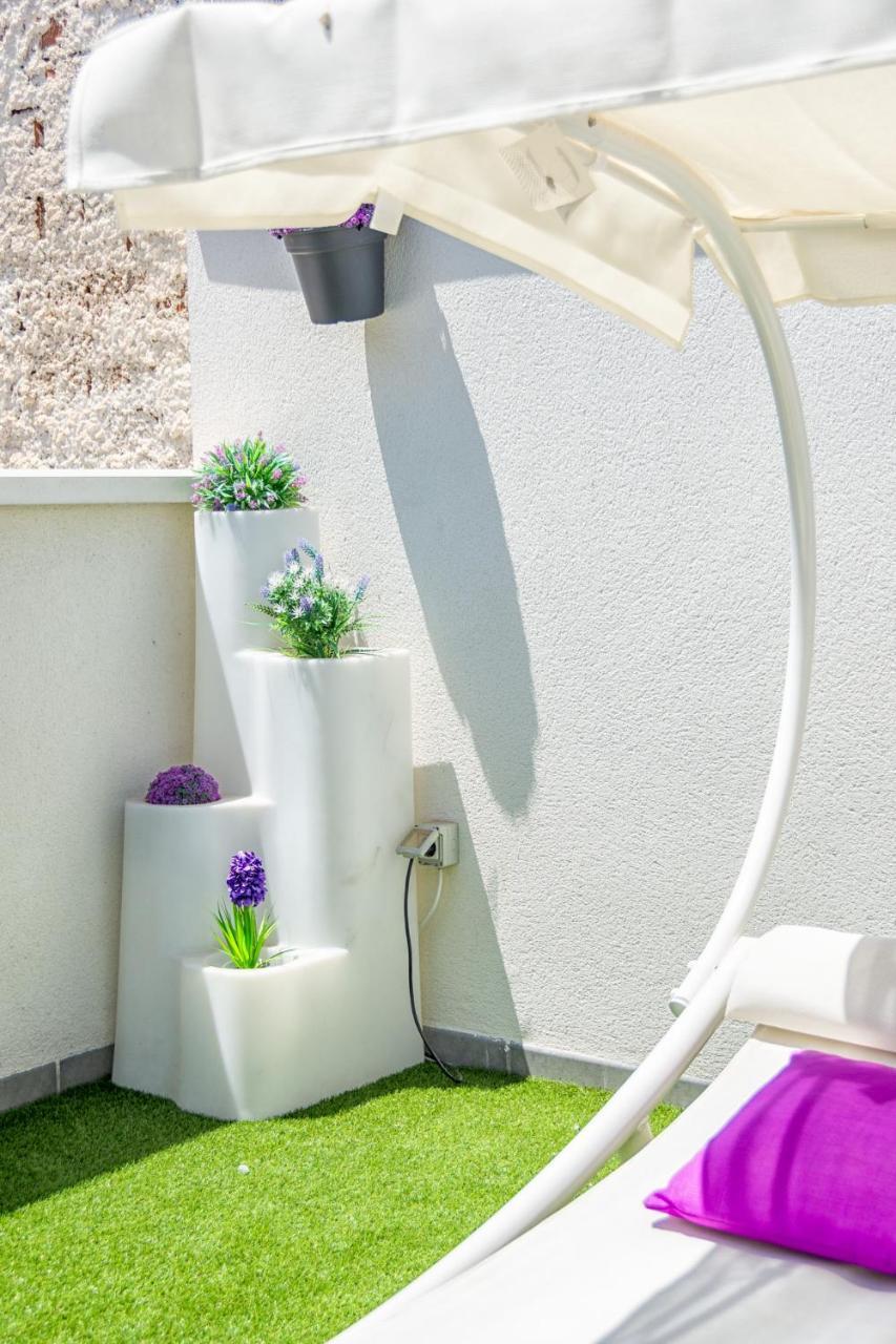 Апартаменты Atico Con Terraza Ac 1Hab En El Centro Y Piscina Comunitaria Малага Экстерьер фото