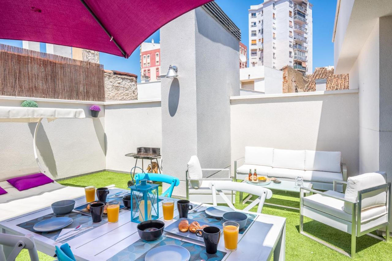 Апартаменты Atico Con Terraza Ac 1Hab En El Centro Y Piscina Comunitaria Малага Экстерьер фото