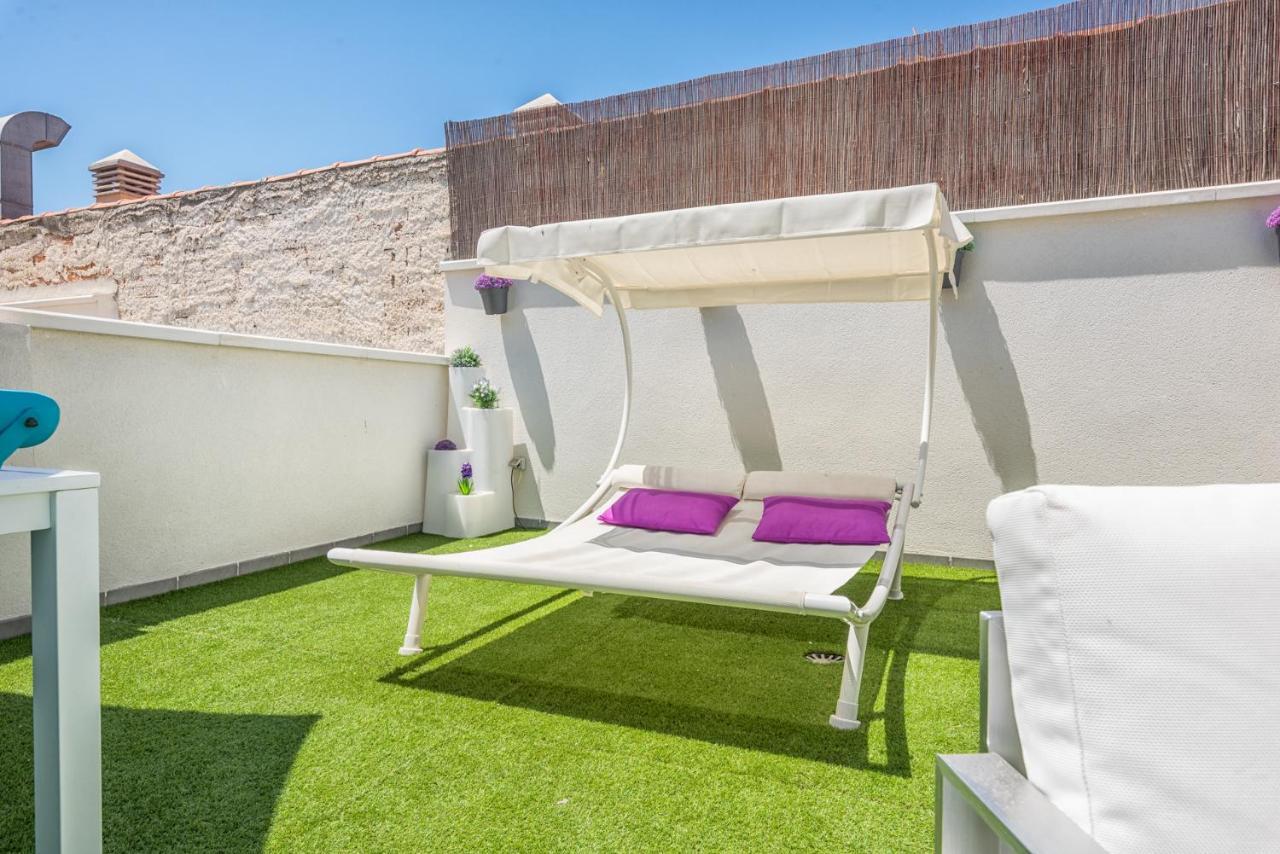 Апартаменты Atico Con Terraza Ac 1Hab En El Centro Y Piscina Comunitaria Малага Экстерьер фото