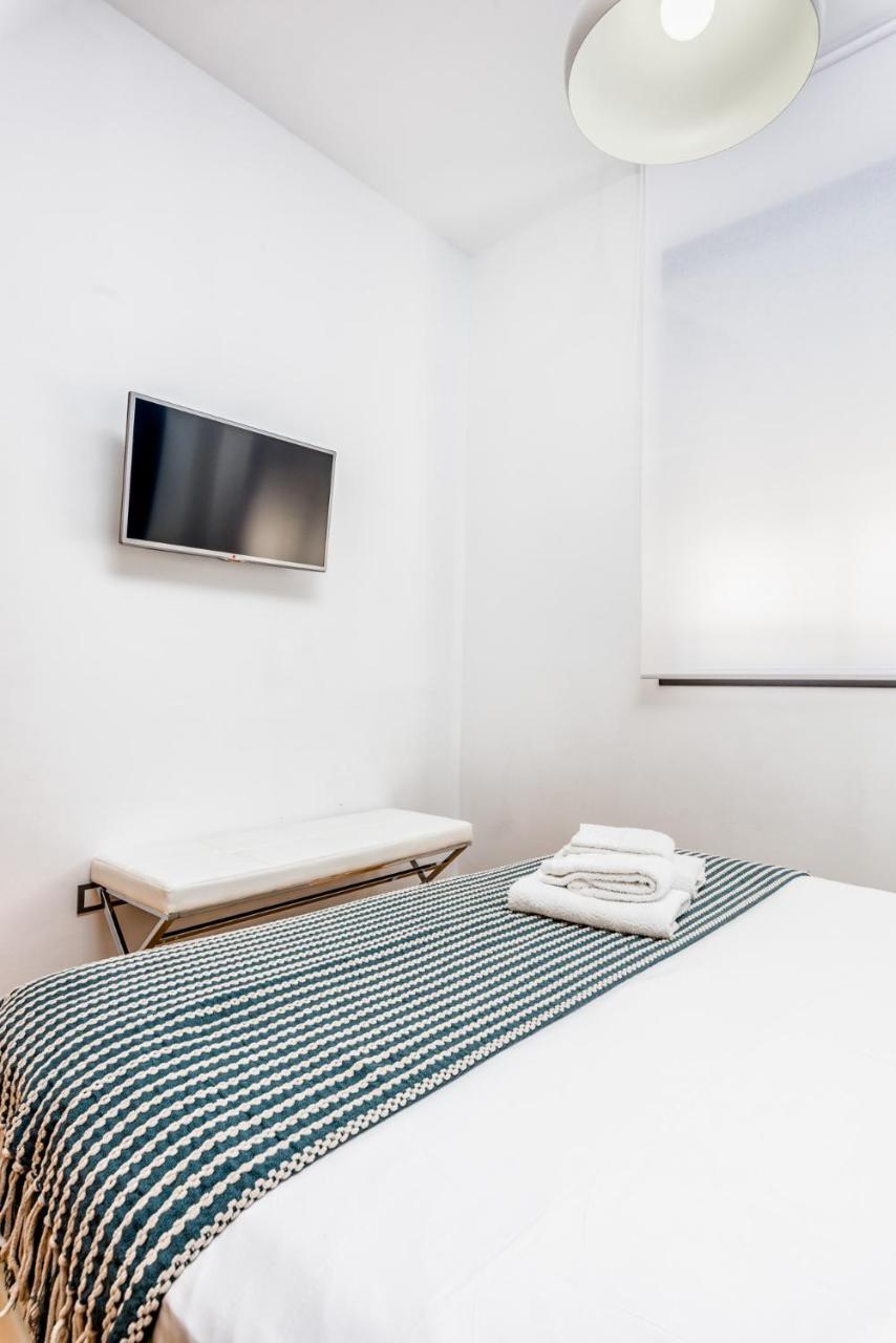 Апартаменты Atico Con Terraza Ac 1Hab En El Centro Y Piscina Comunitaria Малага Экстерьер фото