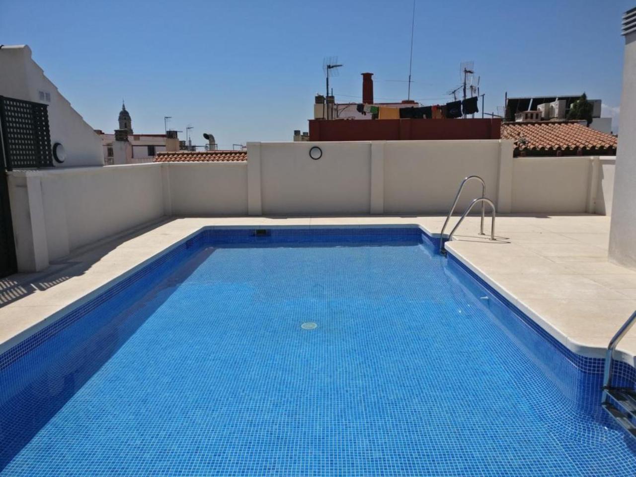 Апартаменты Atico Con Terraza Ac 1Hab En El Centro Y Piscina Comunitaria Малага Экстерьер фото
