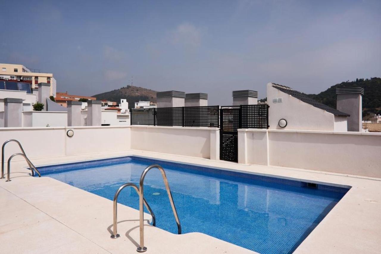 Апартаменты Atico Con Terraza Ac 1Hab En El Centro Y Piscina Comunitaria Малага Экстерьер фото
